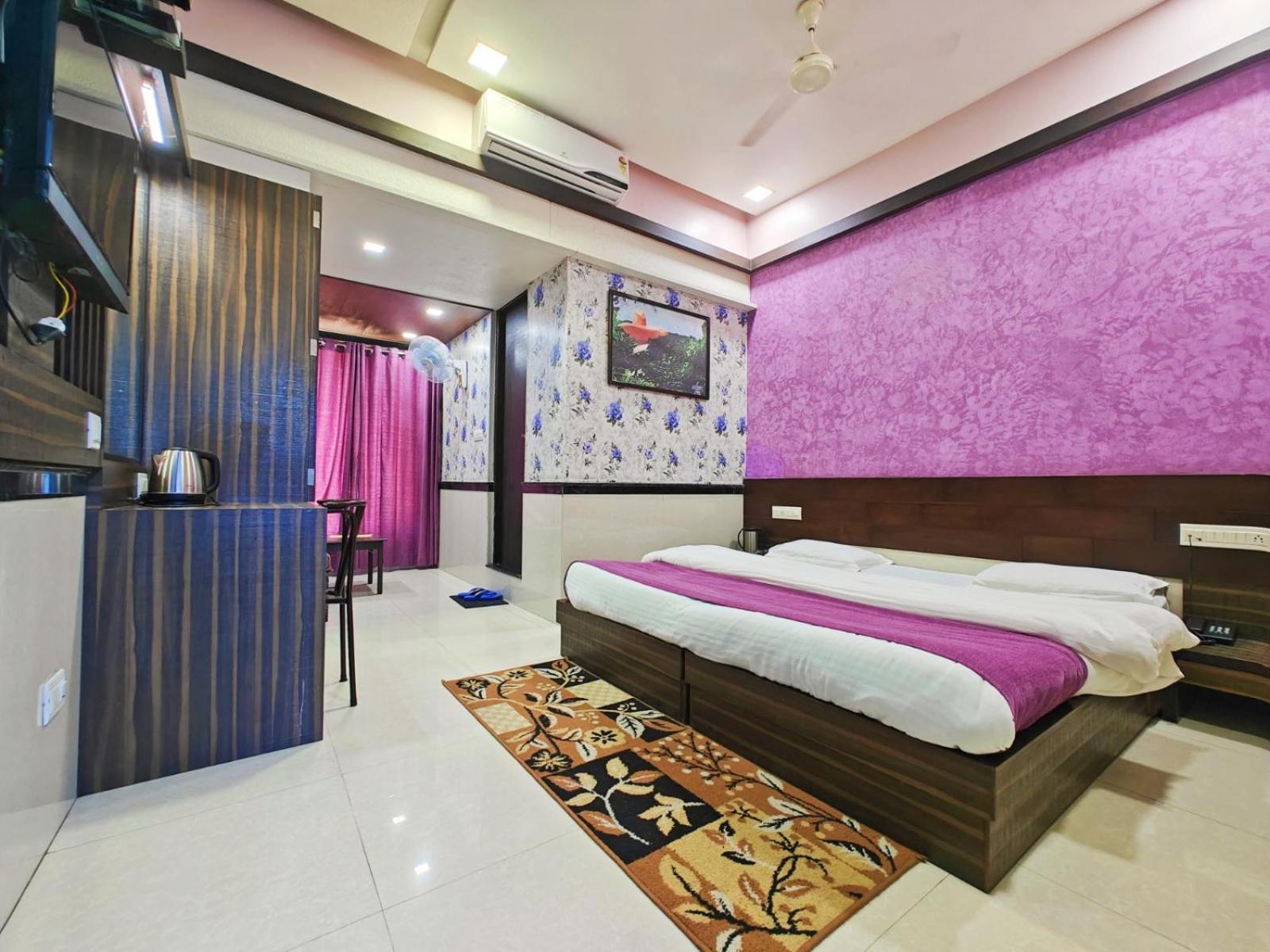 Hotel Saraswati Маунт Абу Екстериор снимка